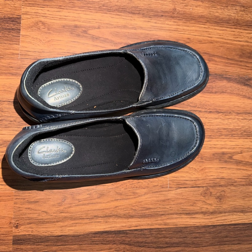 Clarks Artisan Black Leather Slip-On
Shoes | Women's Size 10